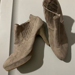 🔴Brown heeled booties